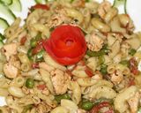 A picture of step 1 of Chicken veggies macroni.