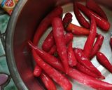 Foto langkah ke 1 dari resep Sambel Baby Cumi Asin.