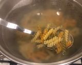 Foto del paso 1 de la receta: Crespos tricolores con aceitunas