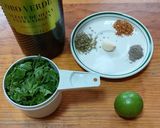 Foto del paso 1 de la receta: Pechugas al cilantro, otra fácil y rápida