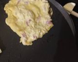 A picture of step 3 of Lauki chila.