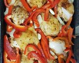A picture of step 3 of Baked chicken with pineapples and capsicums (bell pepper).