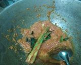 Foto langkah ke 2 dari resep Ayam kampung bumbu kuning dengan santan.