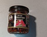 A picture of step 7 of Spaghetti aglio olio e peperoncino with dried tomatoes.