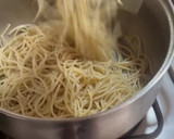 Foto del paso 3 de la receta: Papas con espagueti cremoso