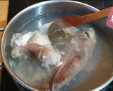 Foto del paso 1 de la receta: Sopa de rape