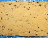 Foto langkah ke 7 dari resep Chocolate Swirl Sourdough Pumpkin Bread.