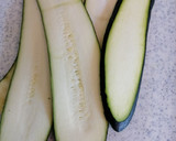 Foto del paso 4 de la receta: Canelón de calabacín relleno de langostinos y trigueros