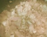 A picture of step 1 of Egg Bhurji.