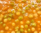 Pas rețetă Tocăniță de mazăre cu cartofi noi și salată de sfeclă 3 fotografie