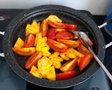 Hình bước làm 2 của món Bún chả cá sa tế