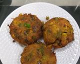 A picture of step 4 of Corn cutlets.