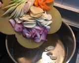 Foto langkah ke 1 dari resep Ikan Kuah Kuning.
