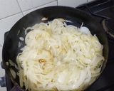 Foto del paso 2 de la receta: Papas aplastadas con cebolla y queso