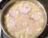Foto del paso 5 de la receta: Merluza con patatas en salsa verde