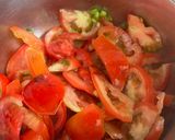 Hình bước làm 3 của món Canh Cà Chua Trứng Nấm Chả Cua🍥🍅