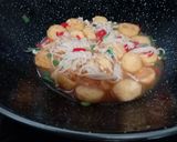 Foto langkah ke 4 dari resep Tumis Jamur Enoki Tofu.