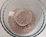 A picture of step 1 of Kerala brown rice puttu.