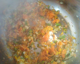 Foto del paso 2 de la receta: Caldillo de pollo y longaniza