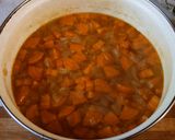 Narancsos sárgarépa leves recept fázis 2 fotója