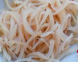 Hình bước làm 1 của món Bì heo trộn thính