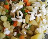 Foto del paso 11 de la receta: Ensaladilla con piña, espárragos y mahonesa de hierbabuena