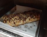 Foto langkah ke 4 dari resep Simple Banana Strudel.