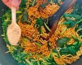 Foto langkah ke 5 dari resep Bakmie Sayur.