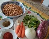 Foto del paso 1 de la receta Guiso de garbanzos con verduras