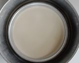 Gambar langkah 3 resipi Puding Roti Karamel.