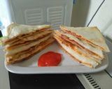 Foto langkah ke 7 dari resep Pizza roti tawar yumyy.