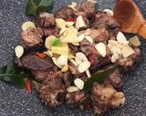 Foto langkah ke 2 dari resep Stewed Ribs with Raw Papaya.
