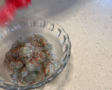 Foto del paso 7 de la receta: Tiburones con langostinos en su salsa