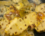 Foto del paso 2 de la receta: Agua de piña sin azúcar