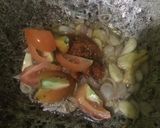 Foto langkah ke 4 dari resep Oseng pedas kerang Dara dan tempe.