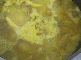 Polenta de harina de maíz con 1/2 pechuga de pollo asado y algo +