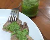 Foto langkah ke 4 dari resep Lidah Sapi Double Sauce - Saus Hijau.