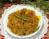 A picture of step 4 of Mooli Sabzi.