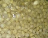 A picture of step 1 of Crispy falafel.