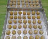 Foto langkah ke 4 dari resep Nastar keju lumer tanpa mixer.