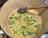 A picture of step 5 of Creamy courgette pasta.