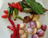 Foto langkah ke 1 dari resep Sambal Tumpang Khas Jawa Timur.