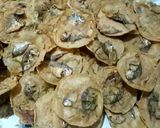 Foto langkah ke 6 dari resep Rakik Maco(peyek ikan Asin).