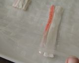Gambar langkah 3 resipi Rice Paper Crackers with Crab Sticks.