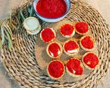 Foto del paso 1 de la receta: Canapés con confitura 🥣 de pimientos rojos🌶️ en Mambo Cecotec