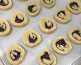 Foto langkah ke 11 dari resep Cheesy Dates Cookies.