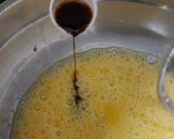 பட்டர் கேக் கேரமல் சாஸ் உடன் ரெசிபி ஸ்டேப் 3 புகைப்படம்