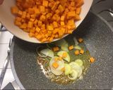 Foto del passaggio 2 della ricetta Torta salata con zucca 🎃 e cardoncelli 🍄