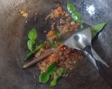 Foto langkah ke 2 dari resep Sambal goreng kentang.