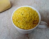 A picture of step 3 of Dal palak.